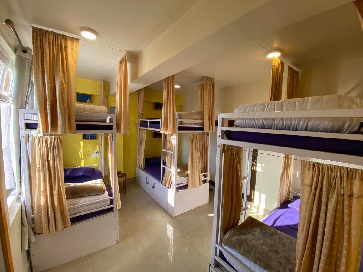 Tag Along Backpackers Hostel Gangtok Buitenkant foto