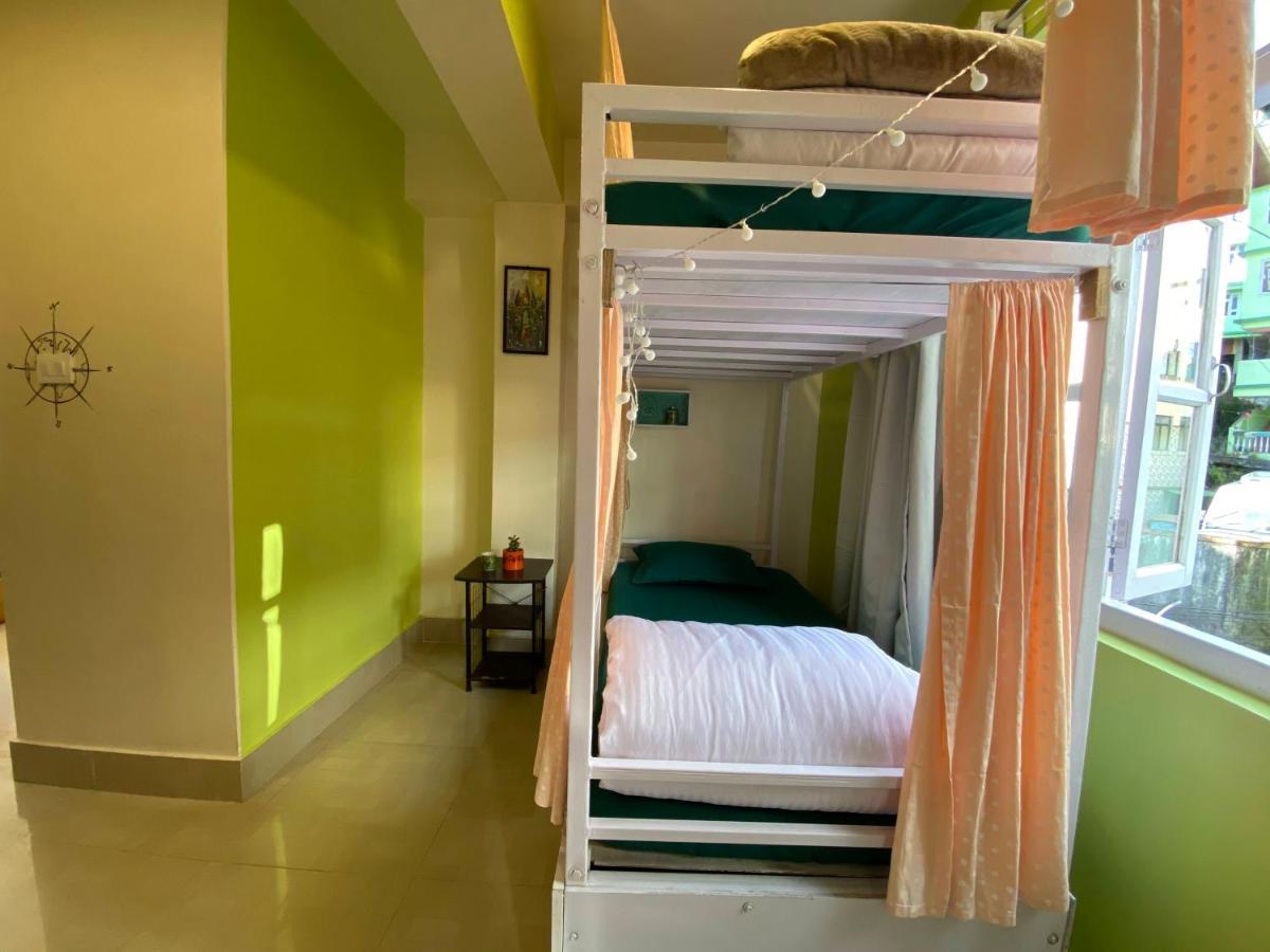 Tag Along Backpackers Hostel Gangtok Buitenkant foto
