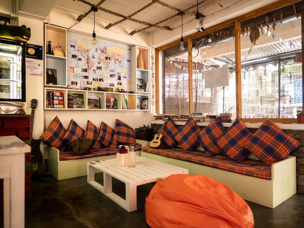 Tag Along Backpackers Hostel Gangtok Buitenkant foto