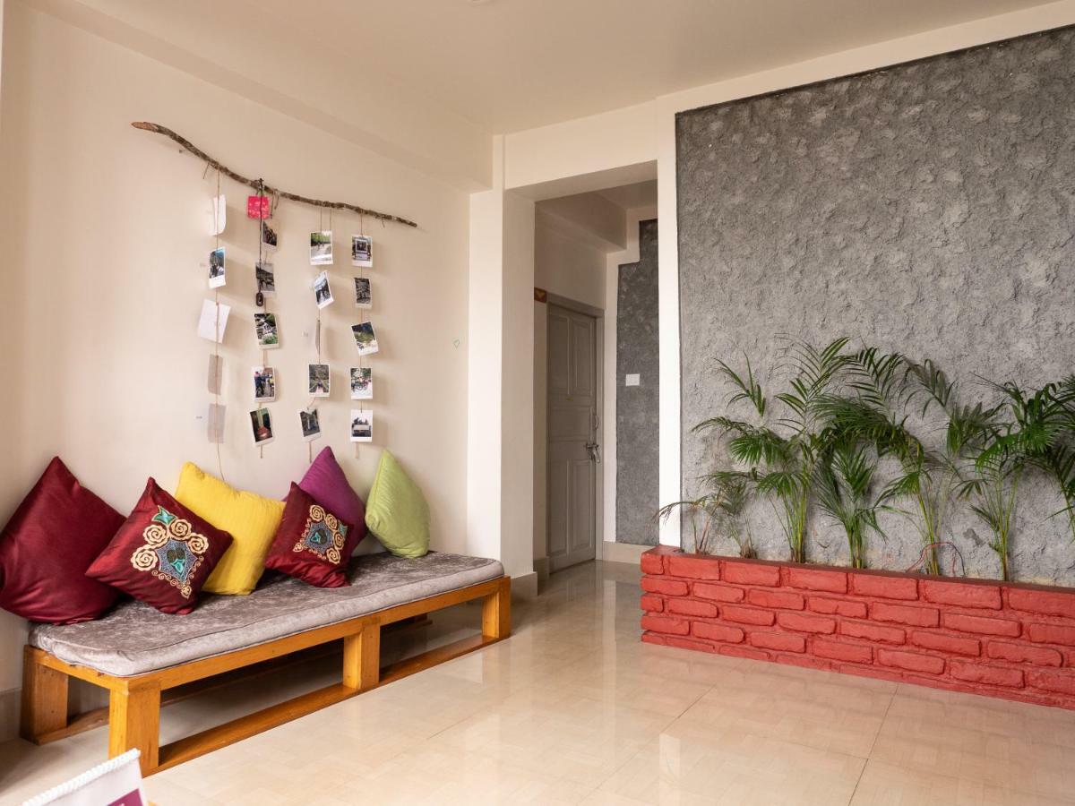 Tag Along Backpackers Hostel Gangtok Buitenkant foto